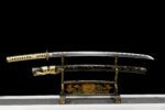 katana noir et or