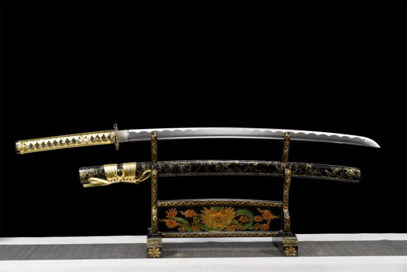 katana noir et or