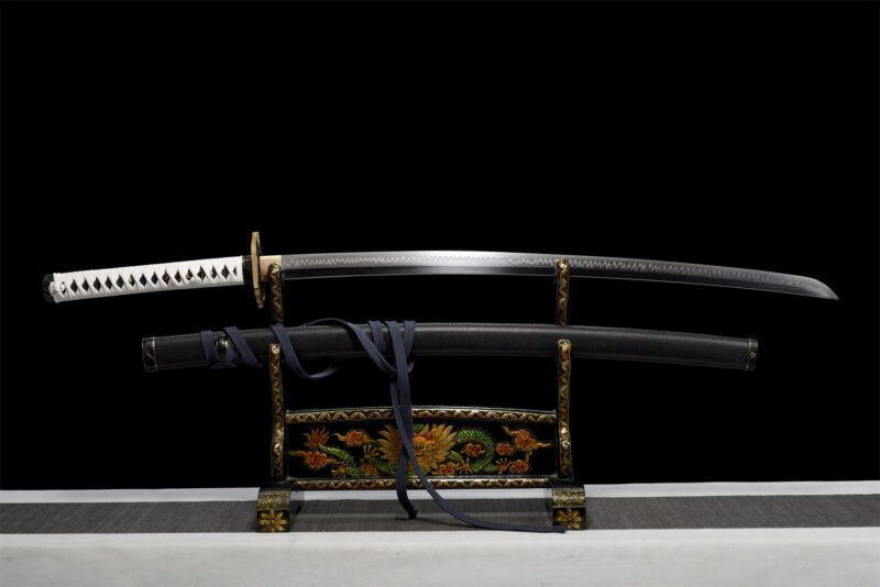 katana noir et blanc
