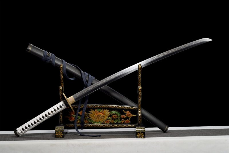 katana noir et blanc