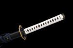 katana noir et blanc
