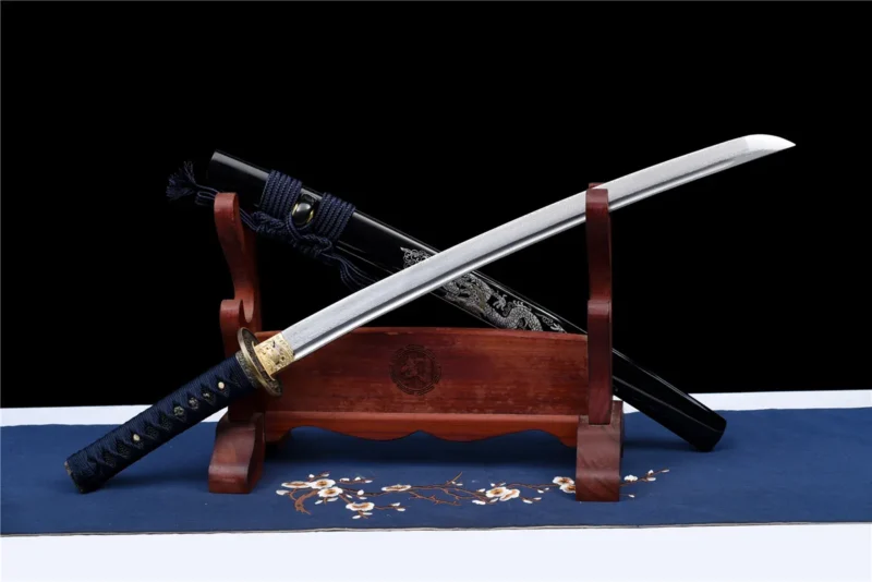 Wakizashi Raden Ryū (螺鈿龍) – Dragon de Nacre 1 Wakizashi Raden Ryū Dragon de Nacre